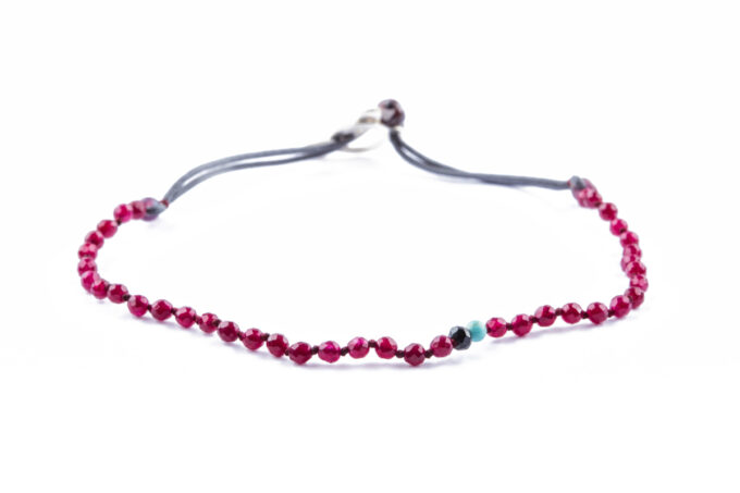 Bracelet Tiny & Fine Garnet 1