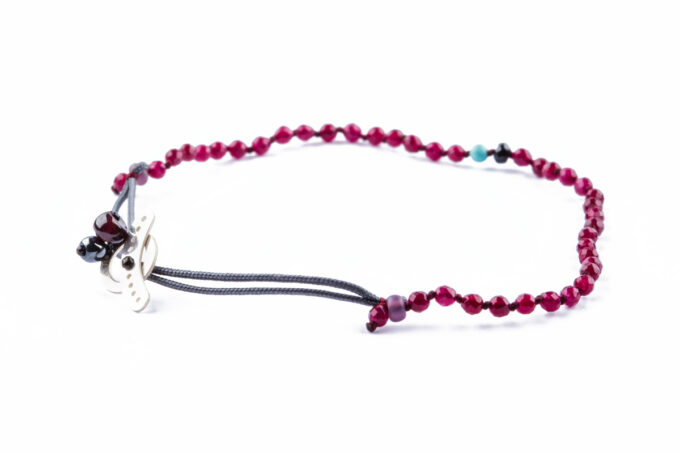 Bracelet Tiny & Fine Garnet 2